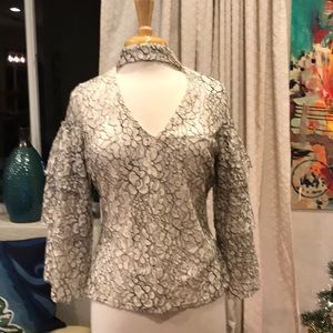 Alexia Admor black white and beige lace